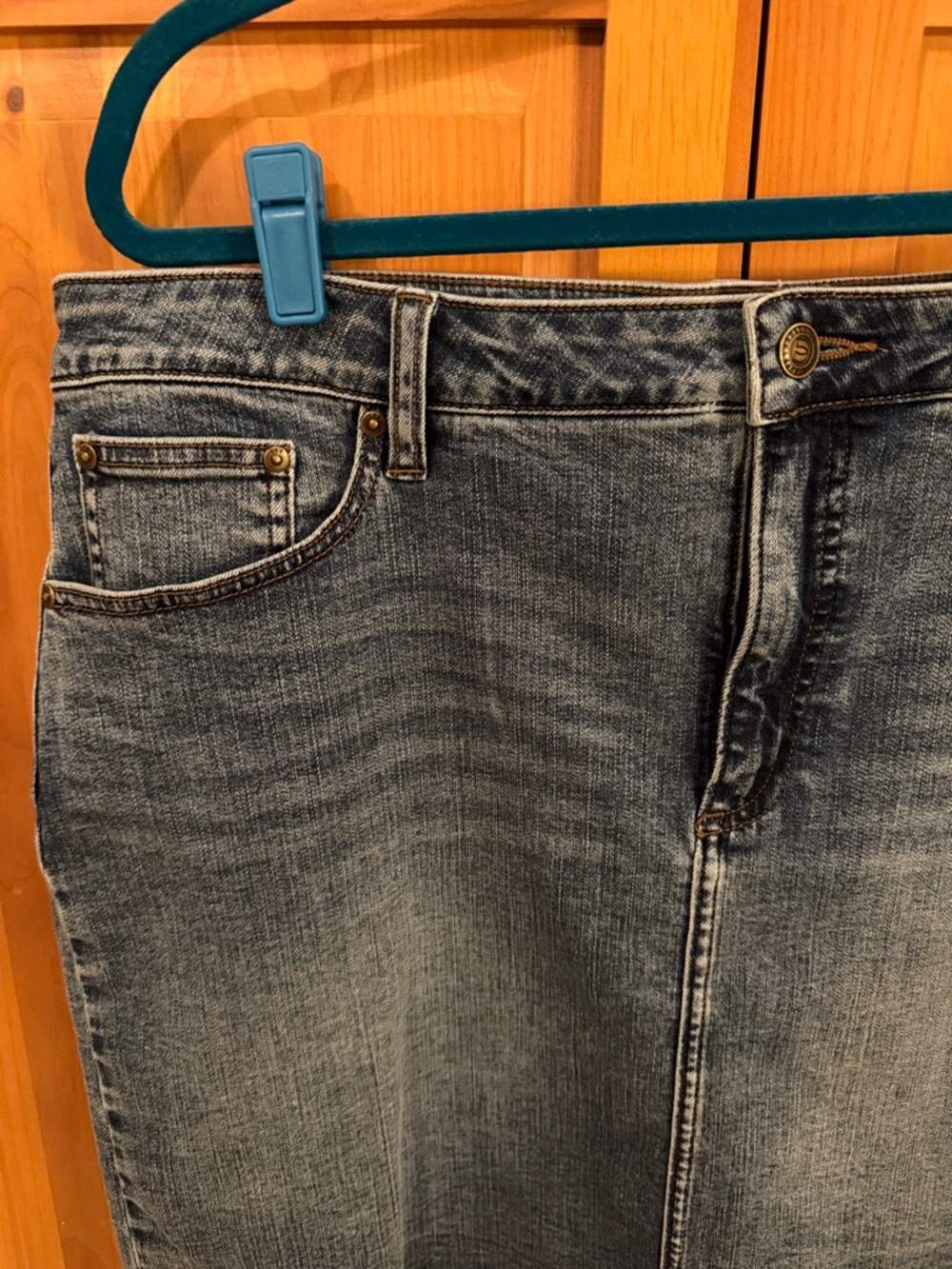 🐷 Candace Cameron Bure Petite Denim Skirt With Frayed Hem QVC A488179 - Picture 3 of 12
